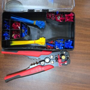 Wire strippers and crimpers tool set