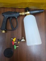 Pressure washer gun kit with a foam cannon and various nozzles