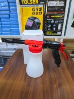 Foam gun with single nozzle