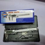 150mm / 6-inch electronic digital vernier caliper